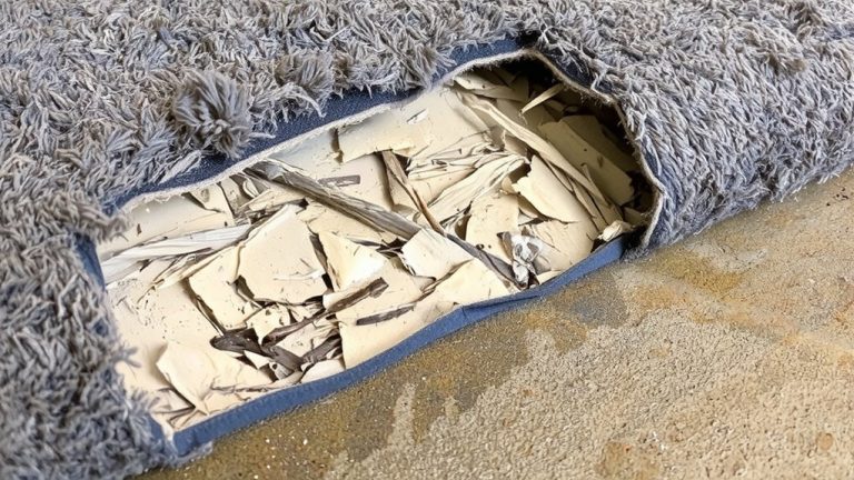 asbestos under carpet appearance