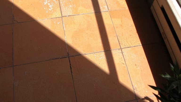 best color floor hides dirt
