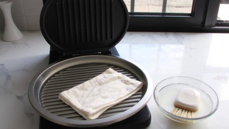 clean panini press properly