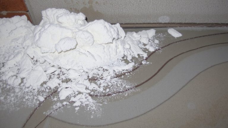 efflorescence vs hard water stains