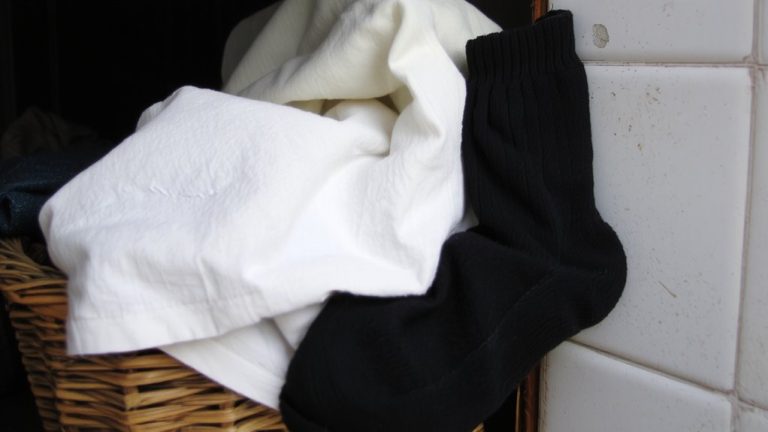humidity causes sour laundry smells
