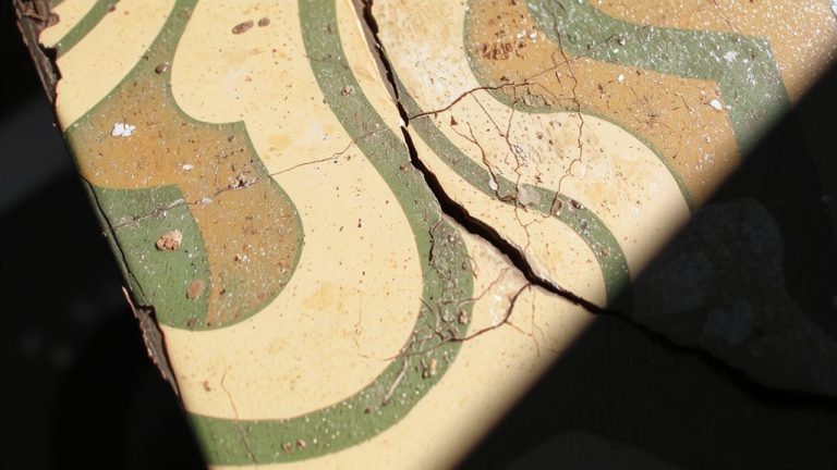 linoleum containing asbestos material