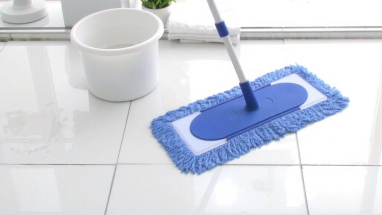 mop with vinegar solution