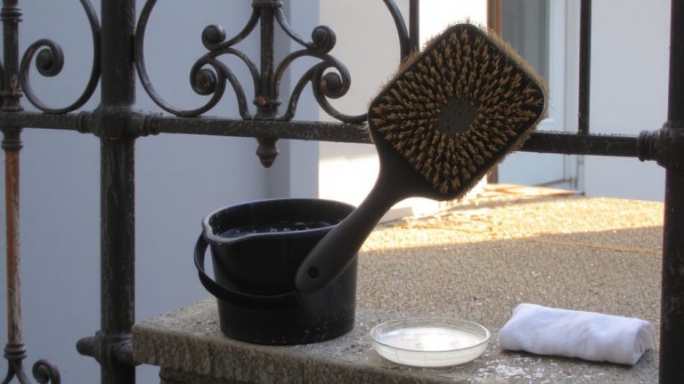 wrought iron cleaning tips